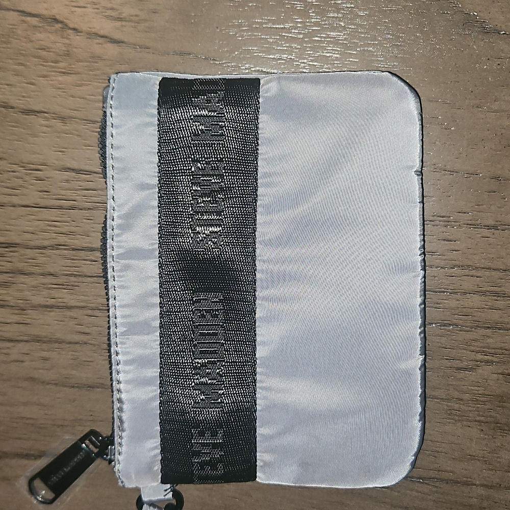 Steve Madden Wristlet
